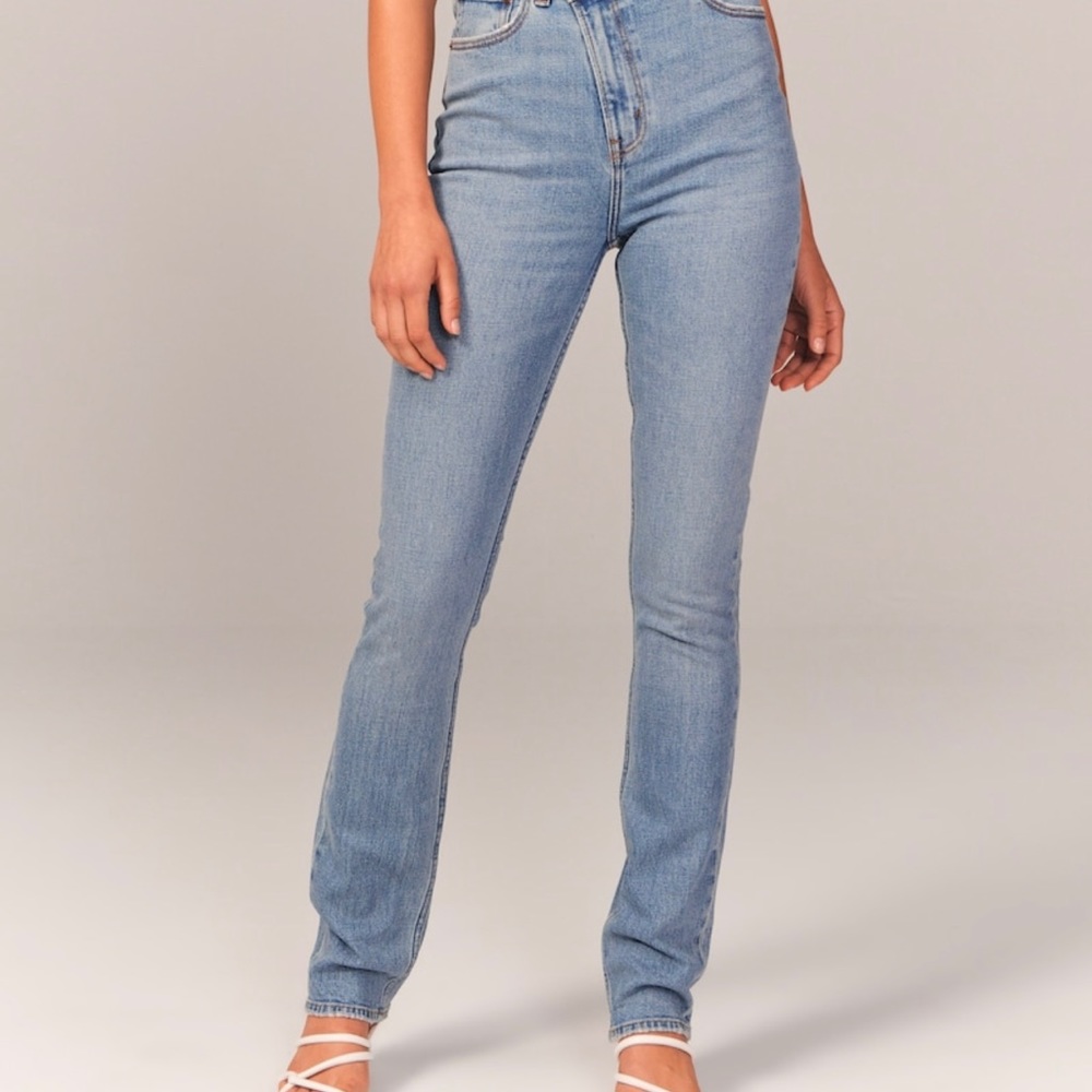 Abercrombie and fitch 90’s straight ultra high rise jeans